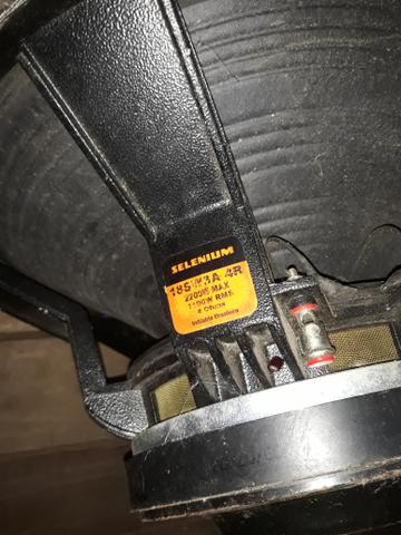 Vendo ou troco alto-falante de 18 Tornado Selenium 1100rms - Foto 2