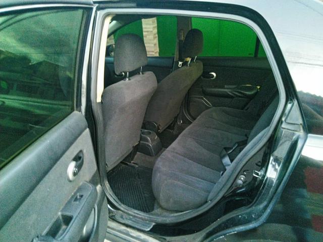 Nissan Tiida Sedan 1.8 - Foto 2