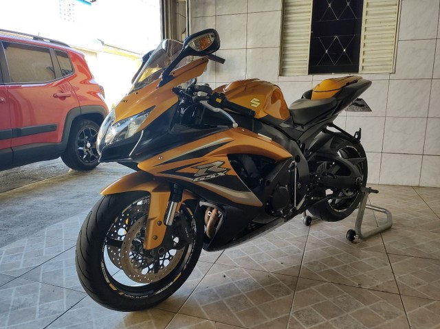 SUZUKI 750 GSXR 2011