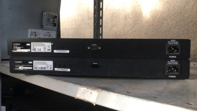 Switch Gerenciavel Cisco Linksys Srw224g4 - Foto 3