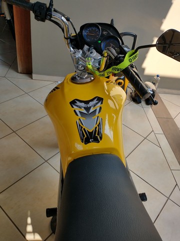 TITAN 150 EX