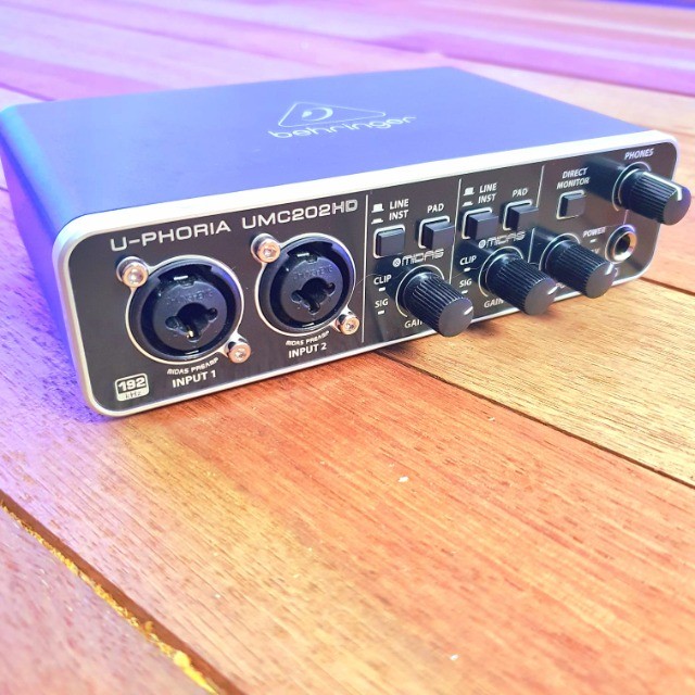 audio interface with loopback audio interface with loopback