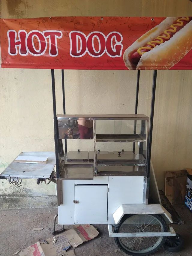 Vendo um carrinho de HOT DOG 