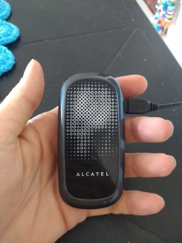 Transforme seu celular antigo em um relógio de mesa flip