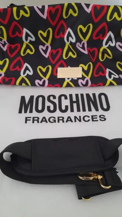 Bolsa de Viagem Feminina com estampa de coração - Foto 2