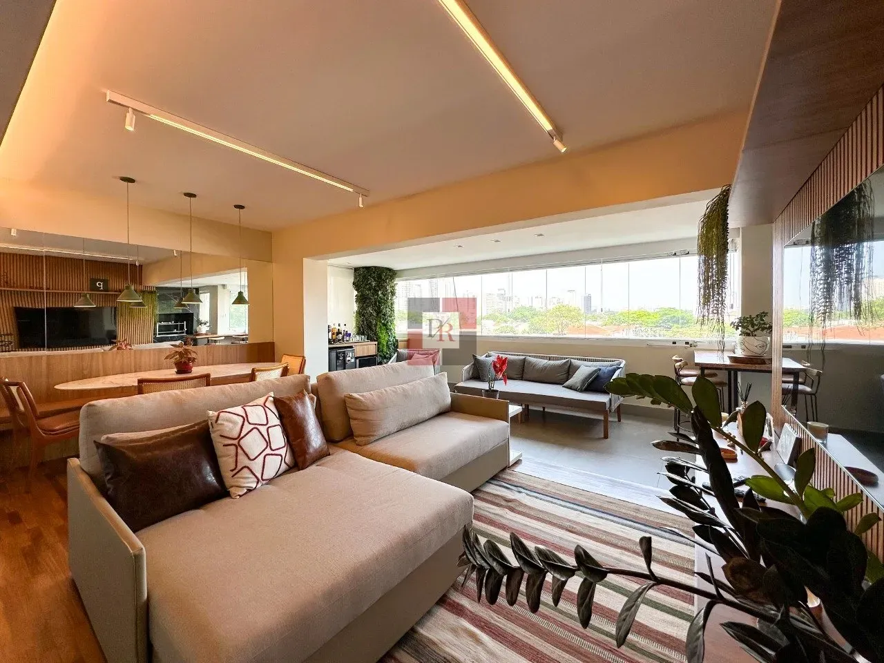 Oásis Urbano no Coração do Brooklin: Apartamento de 126m² com 4 Dormitórios e Condomínio C