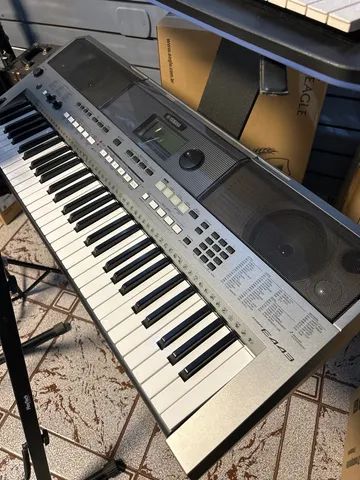 Teclado Yamaha PSR E443 ( peças ) 
