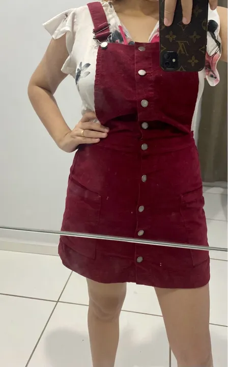 Jardineira Jeans Bordô