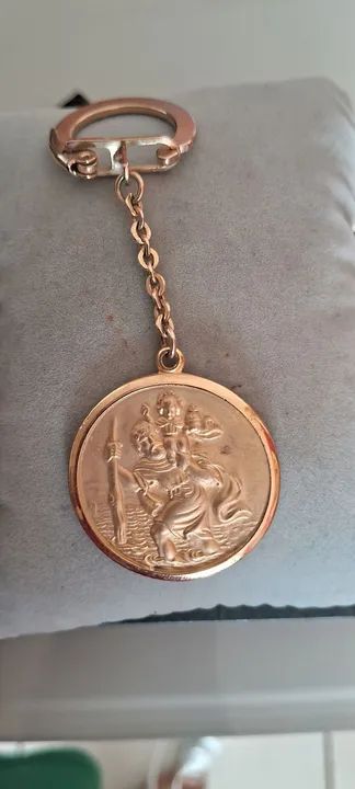 São Cristóvão Antigo e Rato chaveiro Dourado 