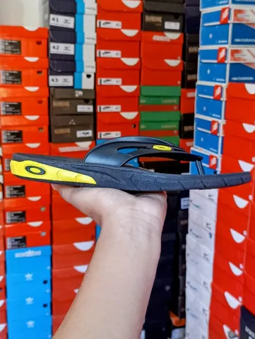 Chinelo Oakley Killer - P/Amarelo (Frete Gratuito)