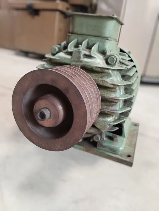 Motor Elétrico Trifásico GE 15 CV-220/380V - Foto 3