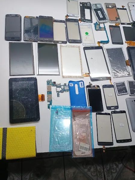 Kit peças de celular antigos fechei assistência - Foto 3