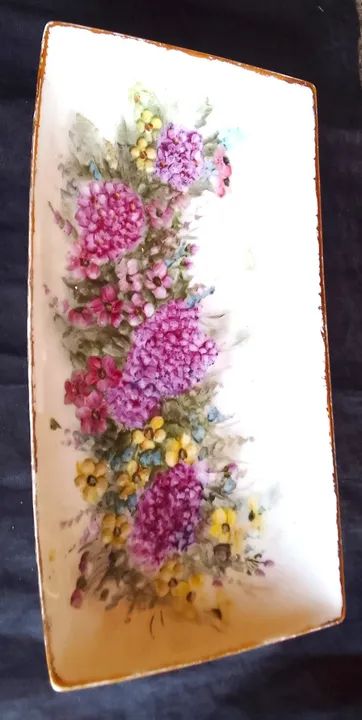 Bandeja Porcelana Schmidt anos 70 pintado a mão artista Augusta motivos florais e ouro - Foto 5