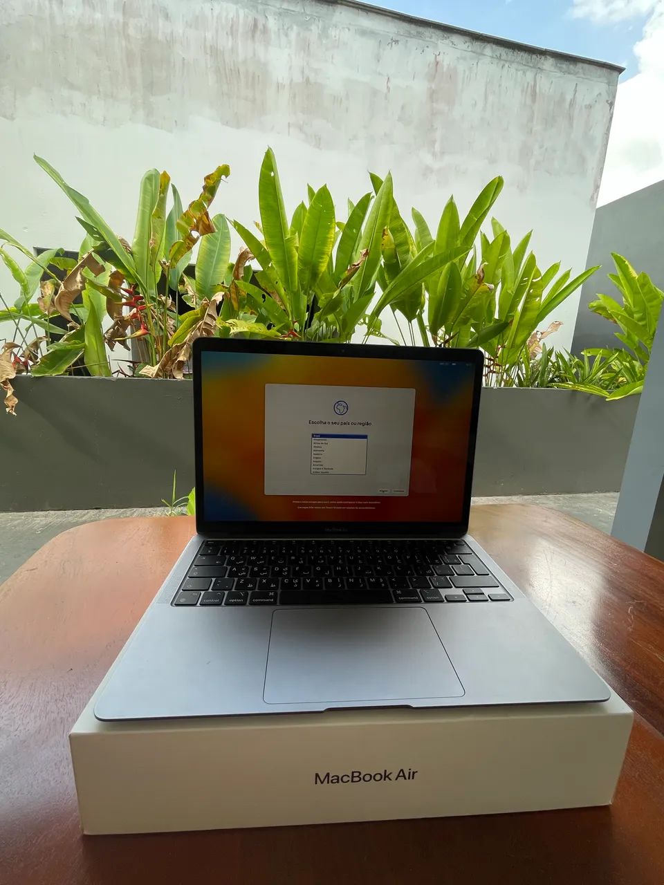 MacBook Air M1 2020 - 8GB / 256GB ? Bateria 100% ? Apenas 27