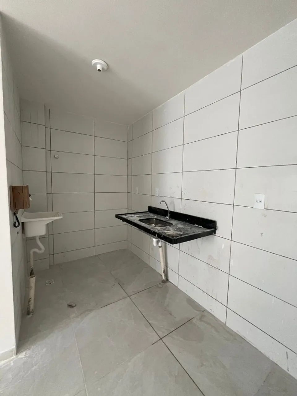APARTAMENTO NO VALENTINA COM VARANDA - Foto 2