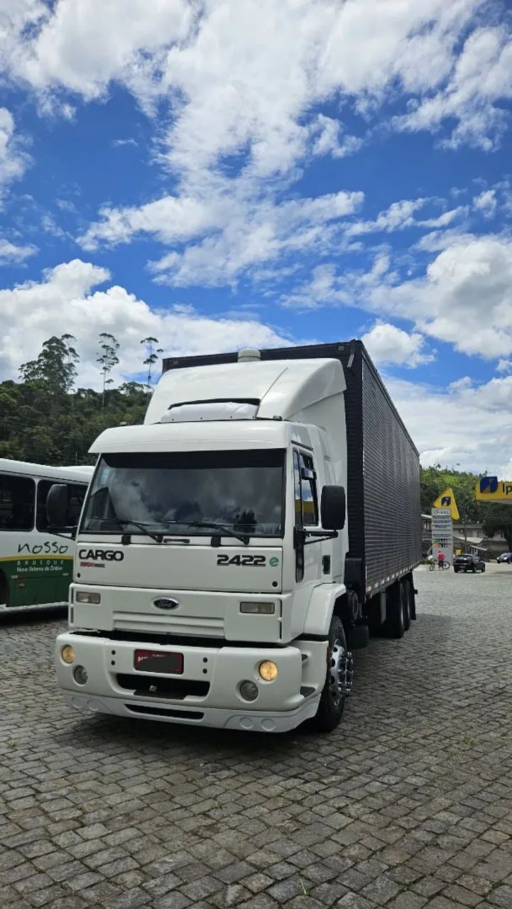 Caminhão Ford Cargo 2422 - Ano Modelo 2006 - Foto 3