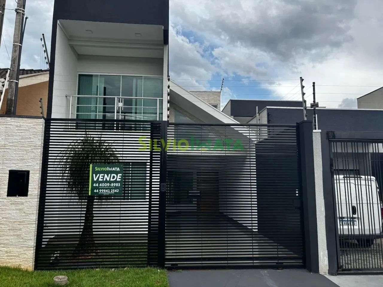 EXCELENTE SOBRADO COM LINDO ESPACO GURMET, 04 QUARTOS SENDO 02 SUITES, PARA MORAR NO JARDI