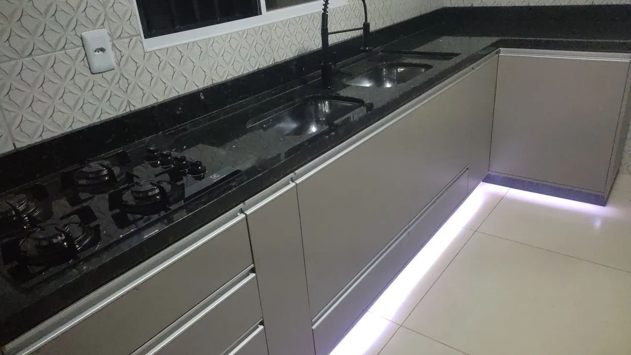 Armário de Cozinha com bancada de granito Verde Pérola  - Foto 4
