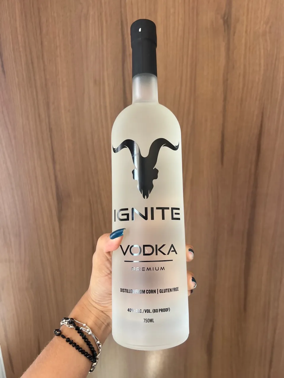 Vodka Ignite Premium 750ml - Lacrada R$99,90!