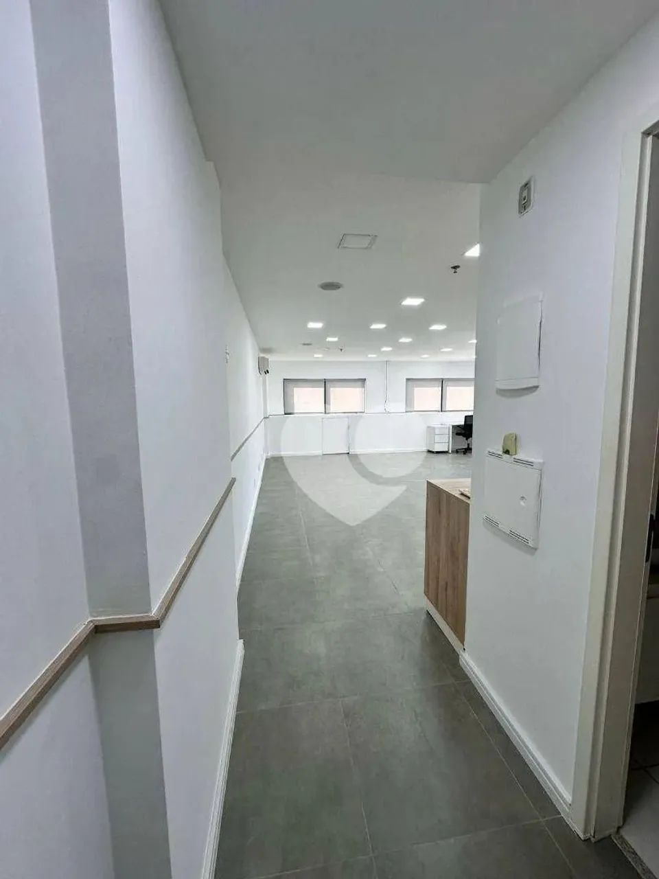 Sala Comercial 54 m²  Vista Frontal  CEO Offices (Barra da Tijuca)  Piso Elevado  1 Banhei - Foto 4