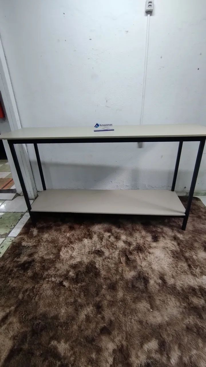 Mesa Industrial com tampo MDF 