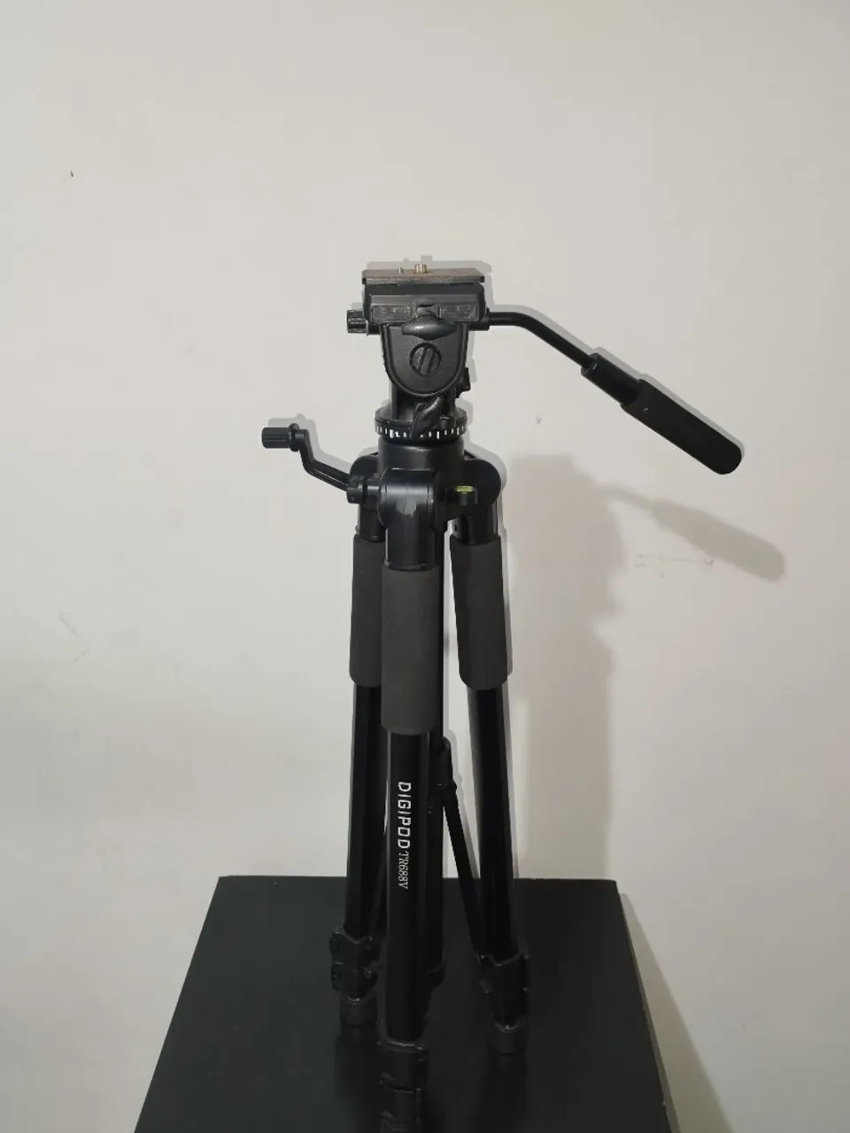 Tripé Profissional Digipod TR688V