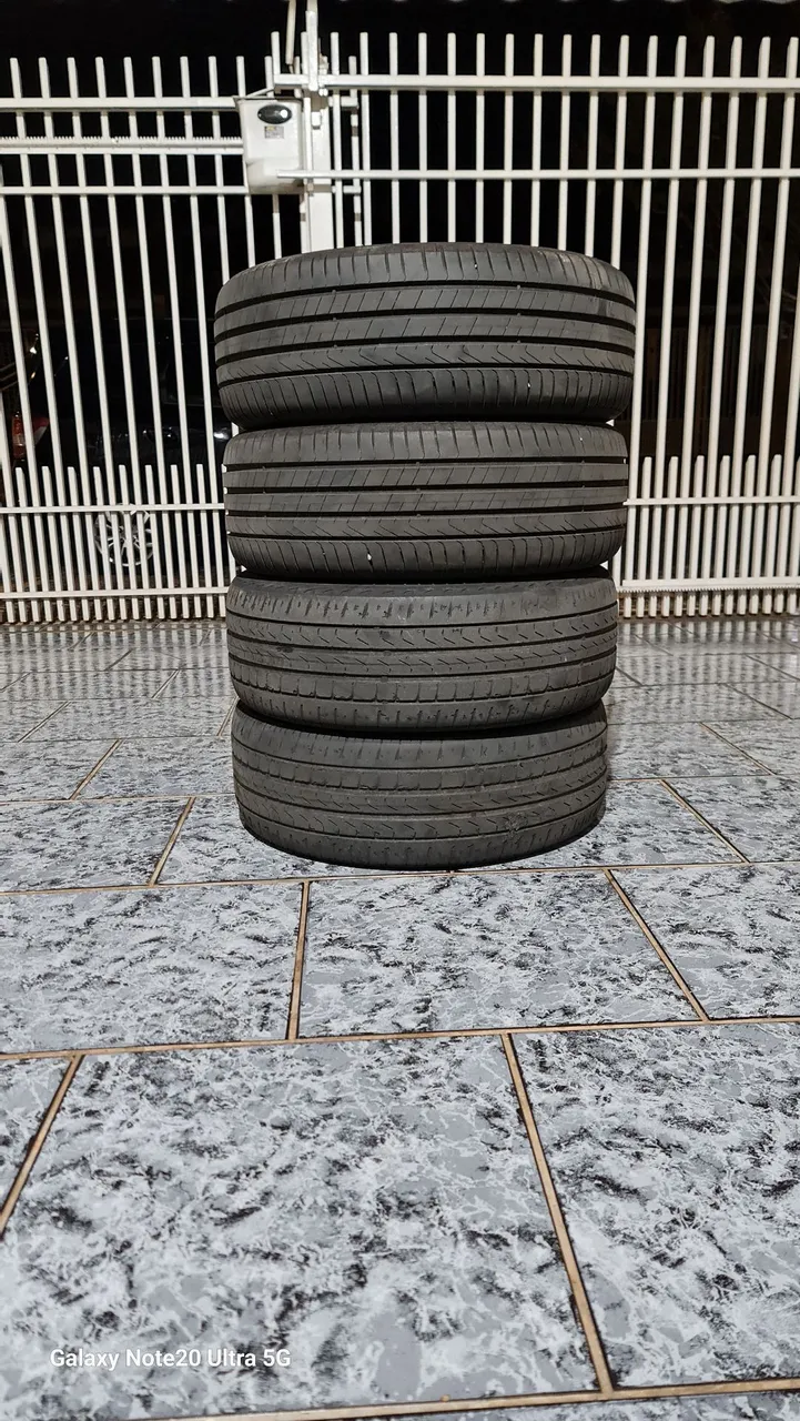 Jogo de Pneus. Pirelli p7 215/50/17. Baixei o preço. Corre!!!
