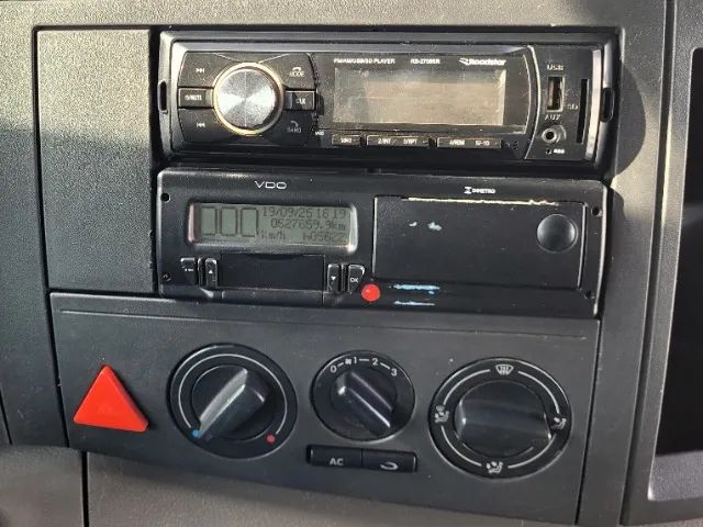 Volkswagen 25.420 6x2 Constellation Ano 2017/18 - Foto 10