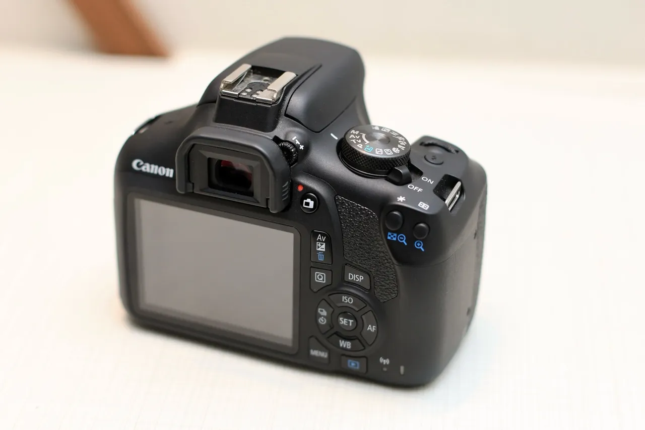 Câmera Canon T7