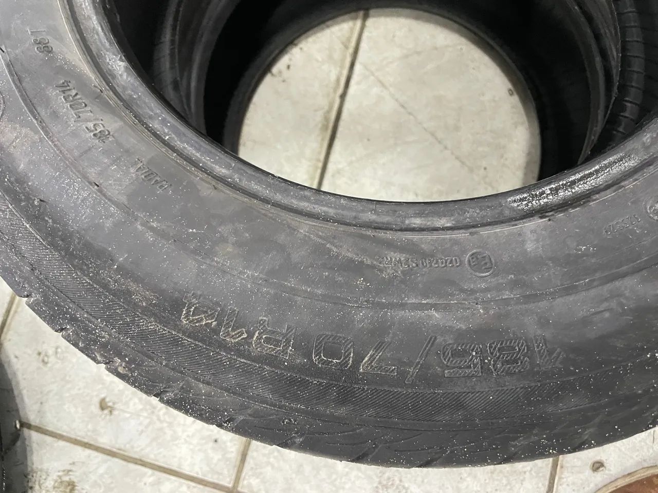 2 Pneus aro 14 185/70  - Foto 4
