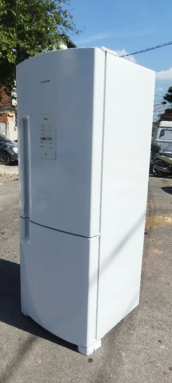 Geladeira Duplex Inverse 440 litros painel digital gelando muito nenhum defeito  - Foto 4