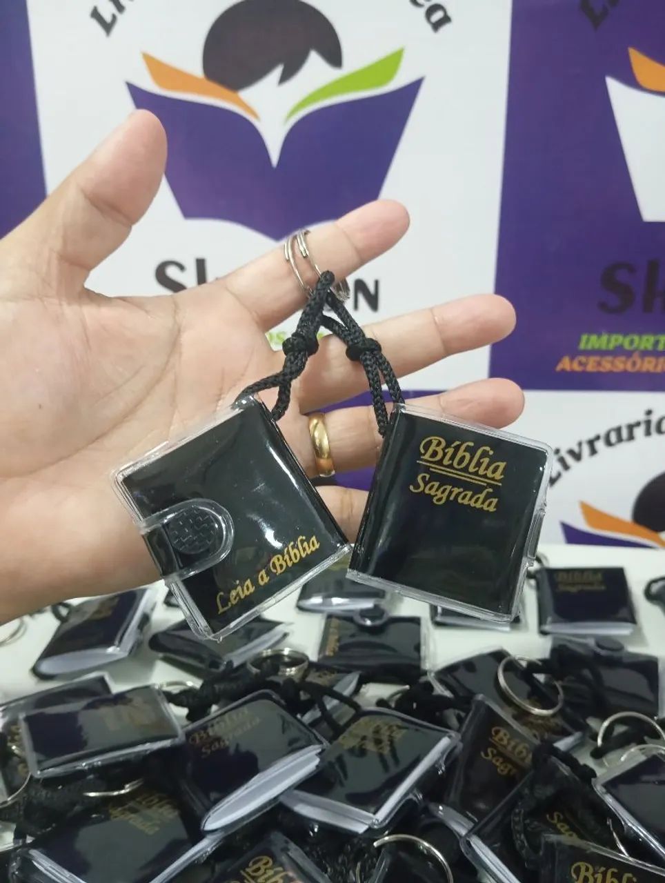 Chaveiro Bíblia Sagrada - Diversos Modelos