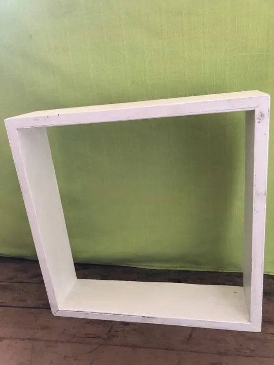 Nichos em mdf pintados para decoração de lojas