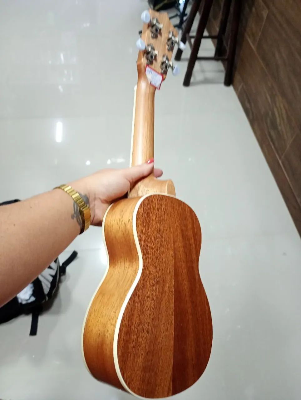  Ukulele com Detalhes em Madeira - Foto 3