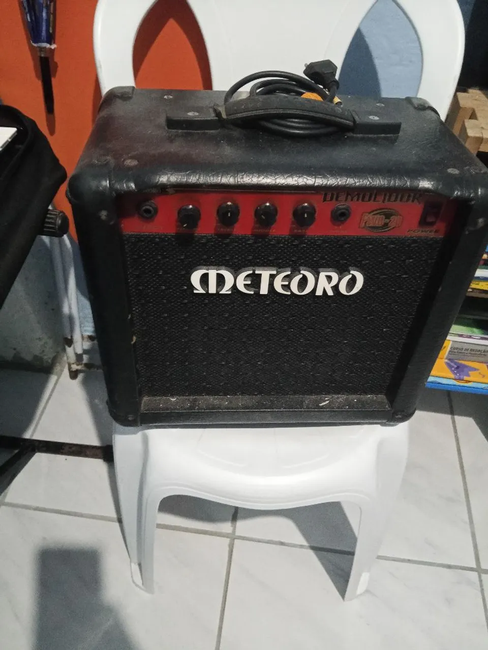 Amplificador Meteoro Demolidor 20W