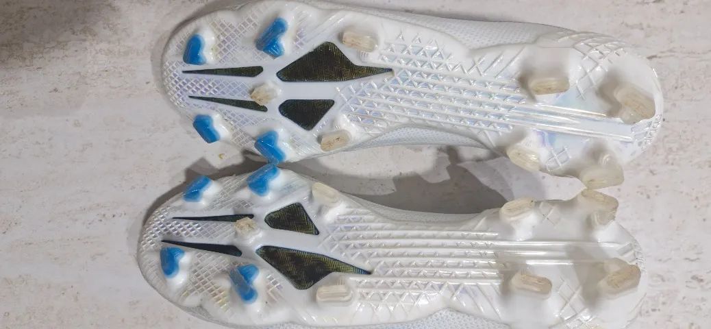 Excelente Chuteira Adidas X Speedflow+ FG Sem Cadarço - azul / Campo - Foto 2