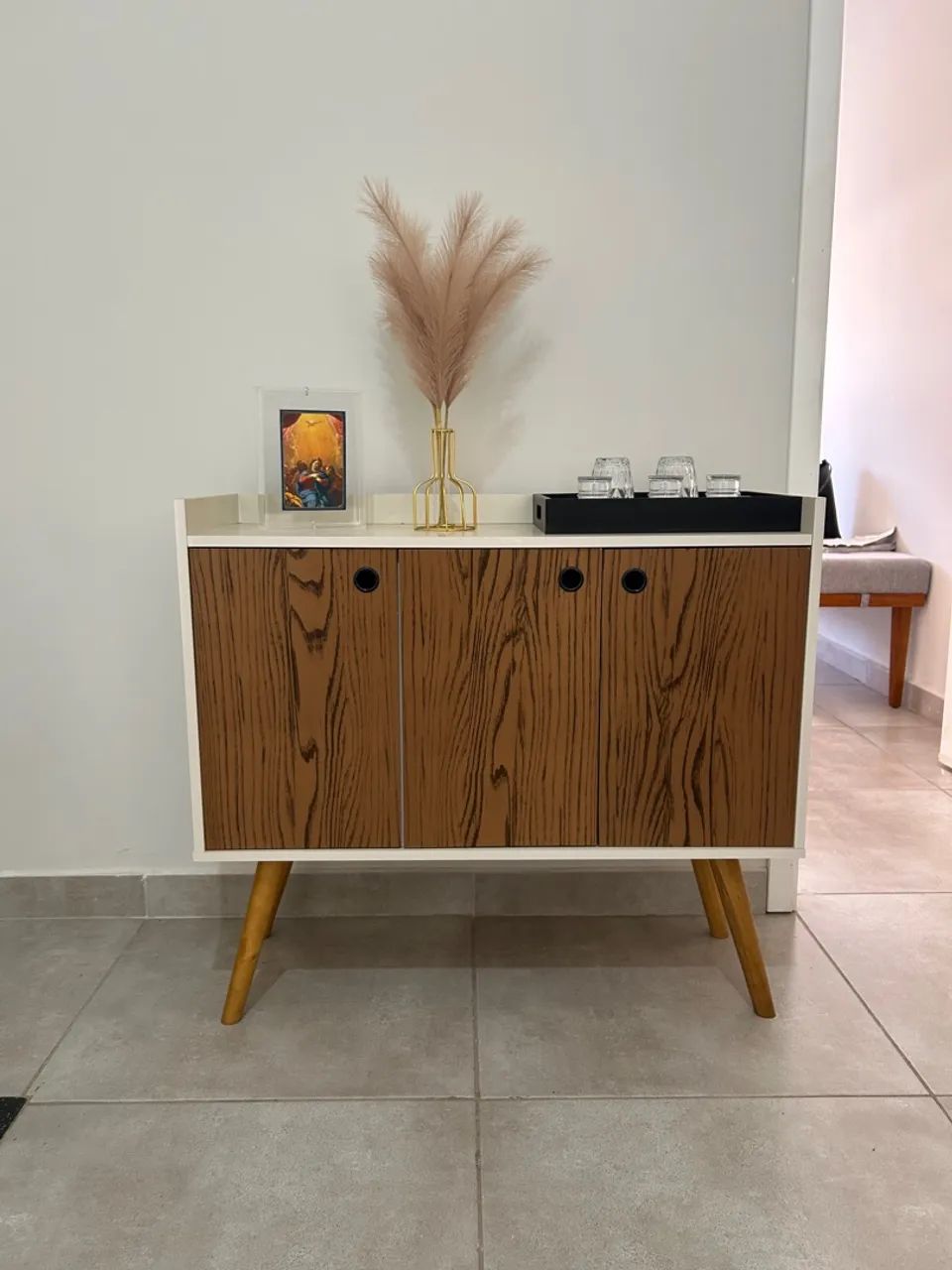 Buffet MDF madeira e off white seminovo - Foto 2