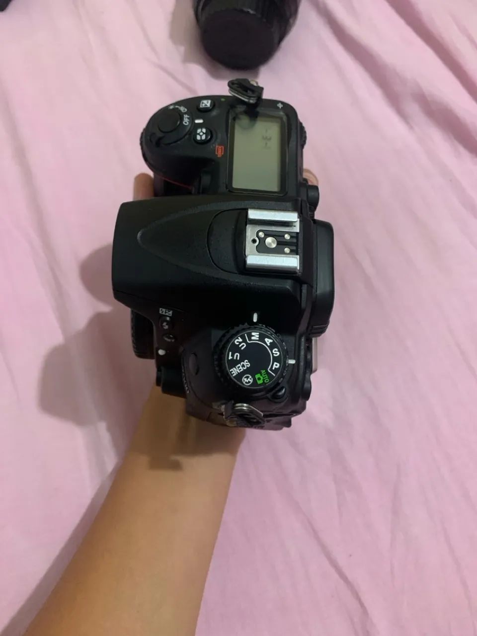 Câmera DSLR Nikon D7000- Qualidade e precisão para suas fotos!