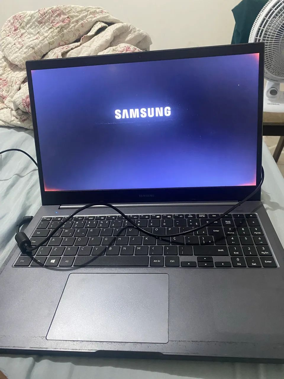 Vendo notebook Samsung 550XDA - Foto 4
