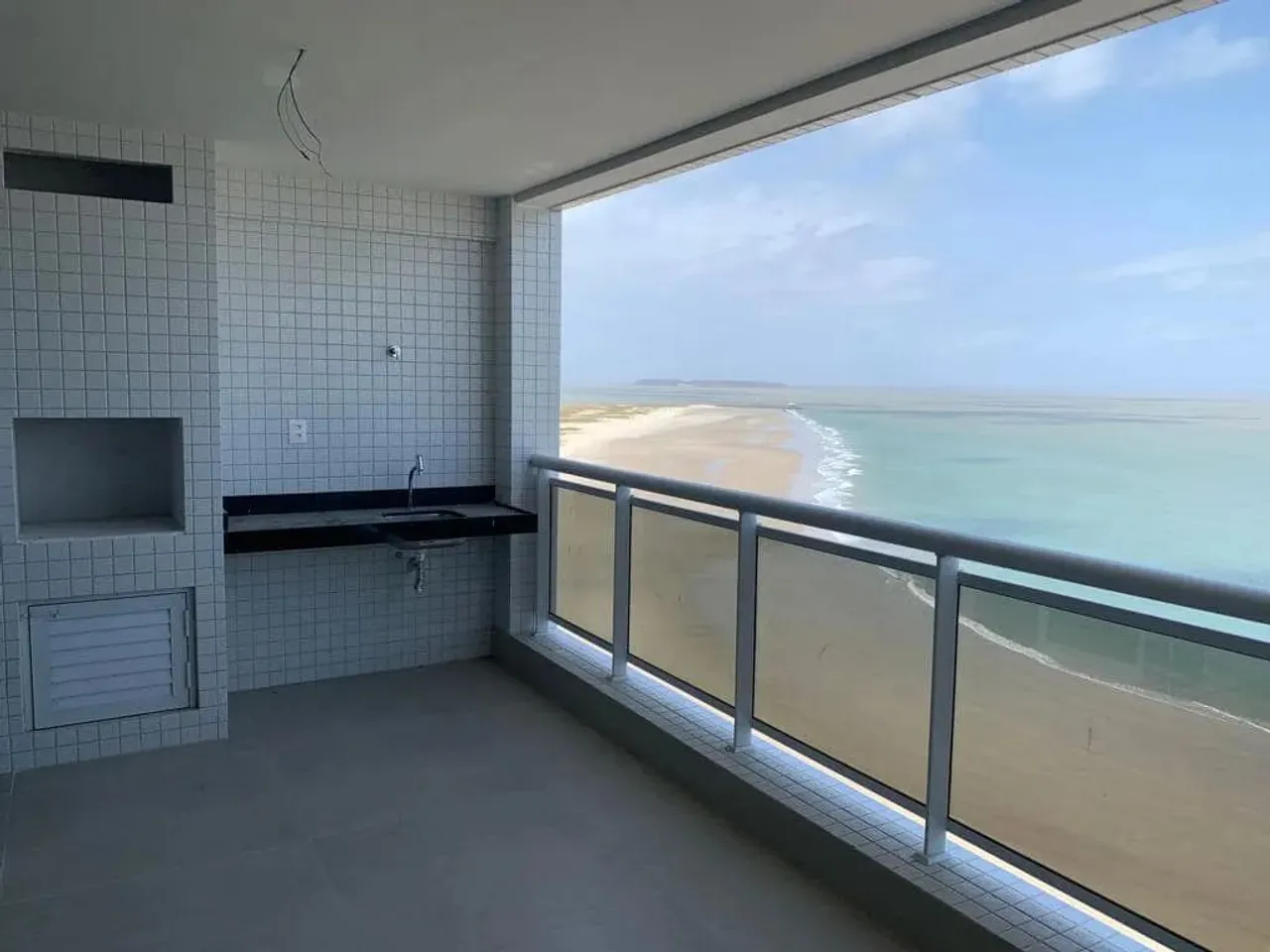 LINDO APARTAMENTO DE ALTO PADRAO NA PONTA D AREIA, FRENTE MAR EXCLUSIVA, D ALGARVE, TORRE