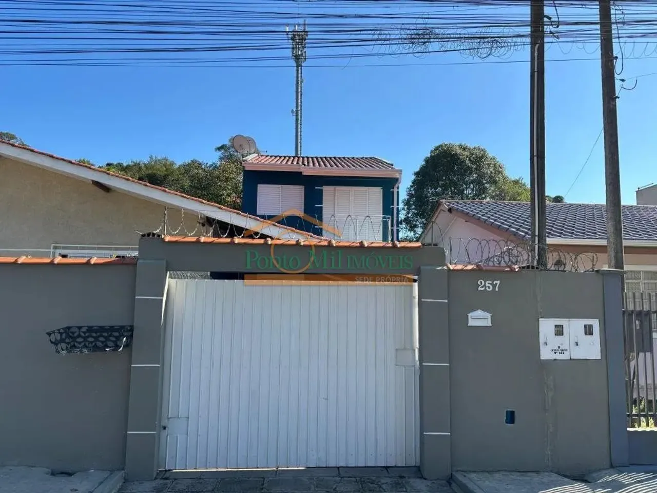 SOBRADO PARA LOCAÇÃO NO BAIRRO BUTIATUVINHA