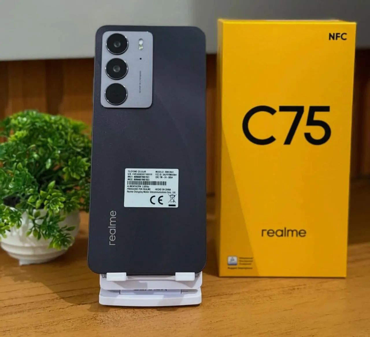 Smartphone Realme C75 NFC 256/8 - Velocidade e Conectividade Máxima** Loja física 