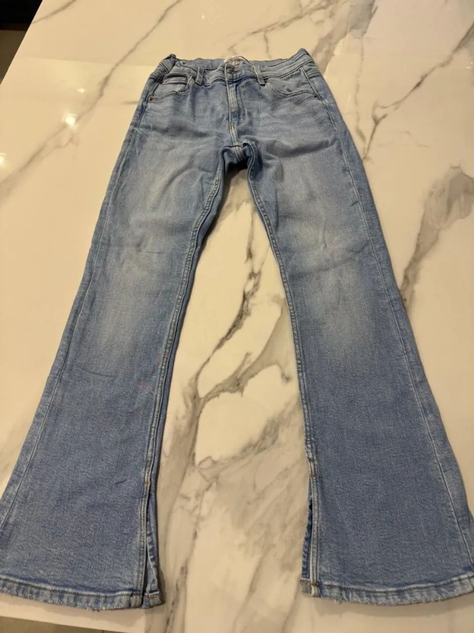 Calça Jeans Flare Azul Claro juvenil Zara!