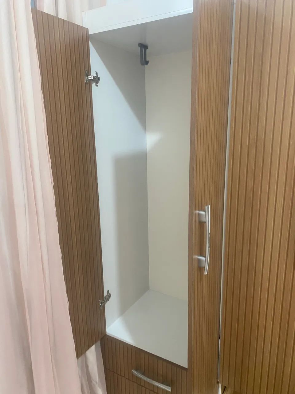 Guarda roupa 6 portas64739862352259124