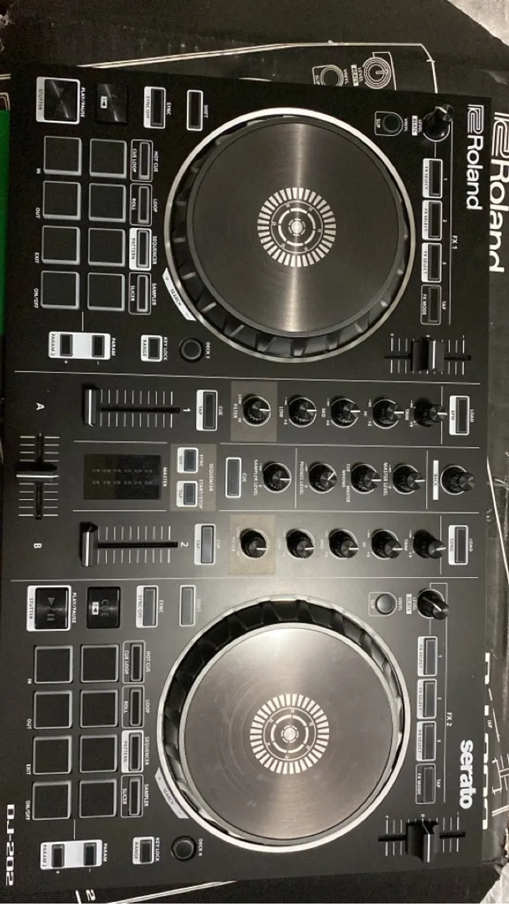 Mesa de DJ Roland DDJ-202
