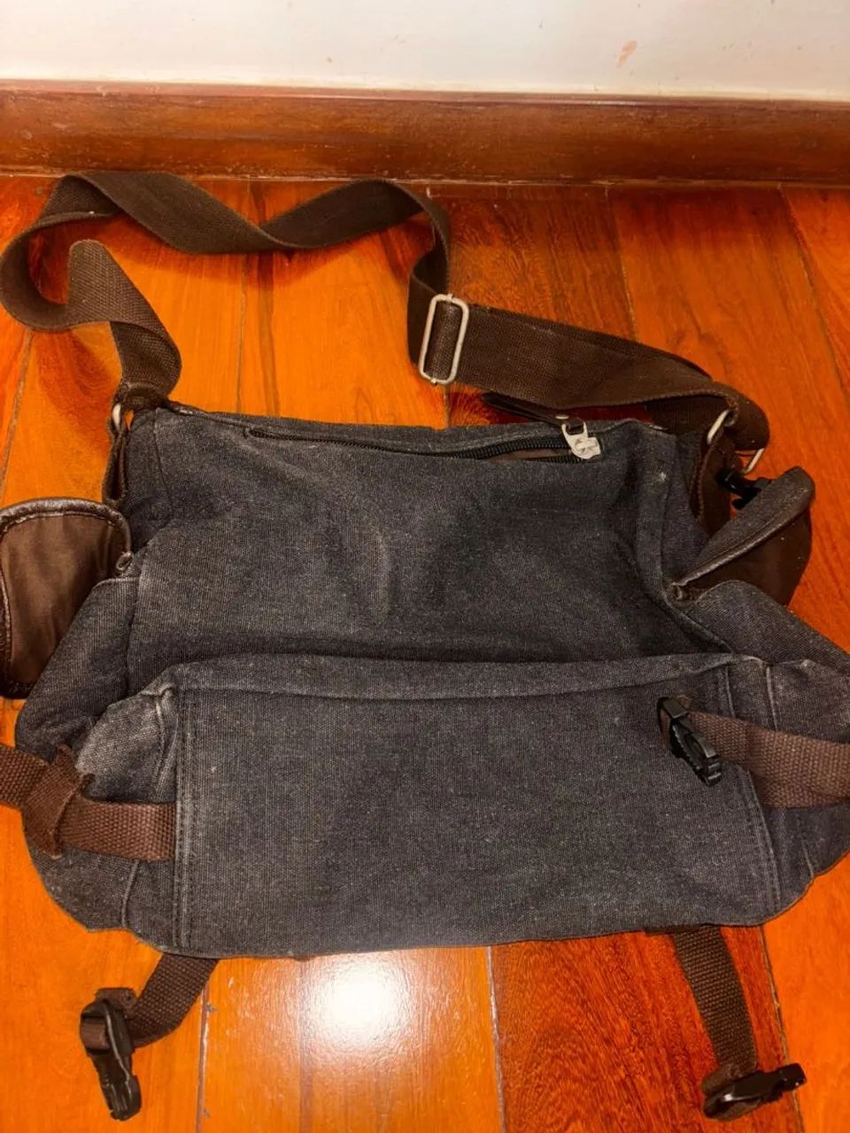 Bolsa universitária em sarja semi nova  - Foto 3