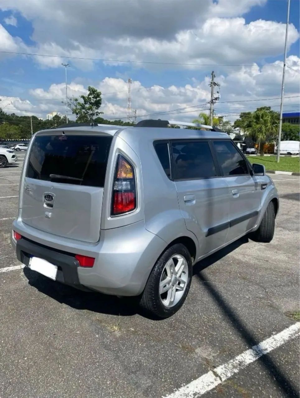 Vendo um lindo Kia soul ano 11.11 único dono carro todo revisado  - Foto 4