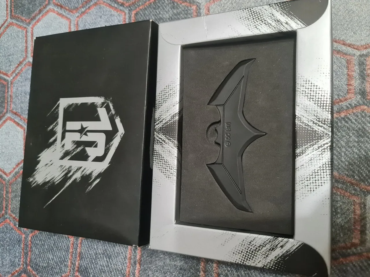 Bata Batarang Special Edition Justice League ( item coleção)
