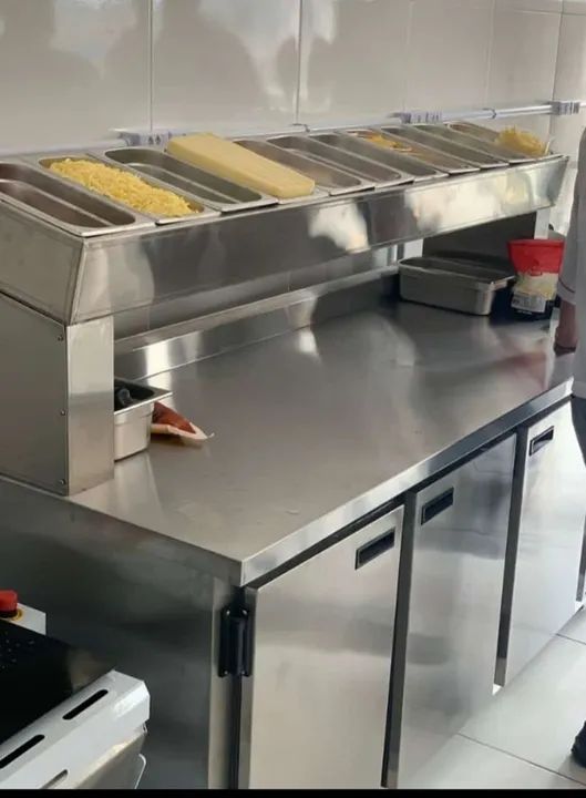 R1 Balcão condimentador 12 cubas 190cm Kofisa