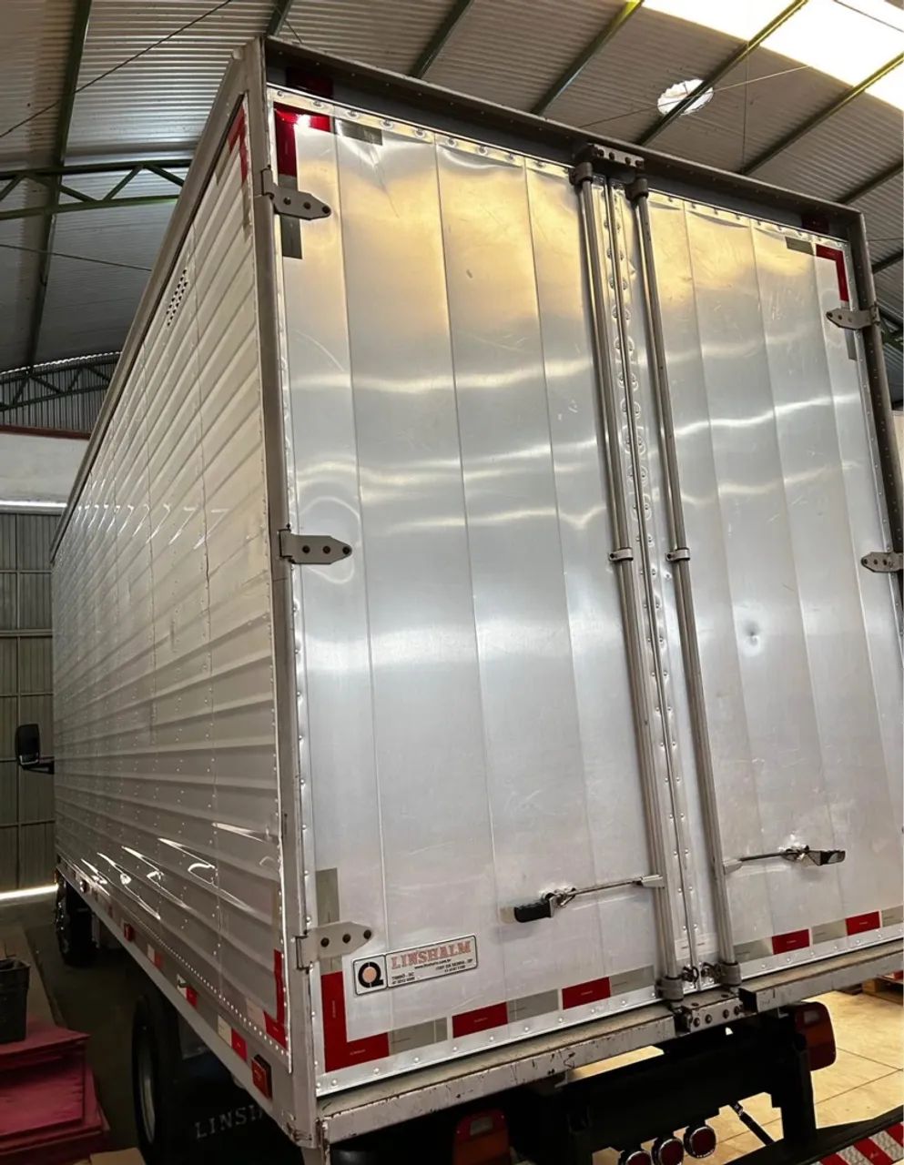 Caminhão Ford cargo 815   Baú  2011 - Foto 5